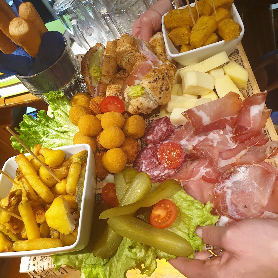 Matoga Cafè , La Birreria con Cucina di Topan Stefano