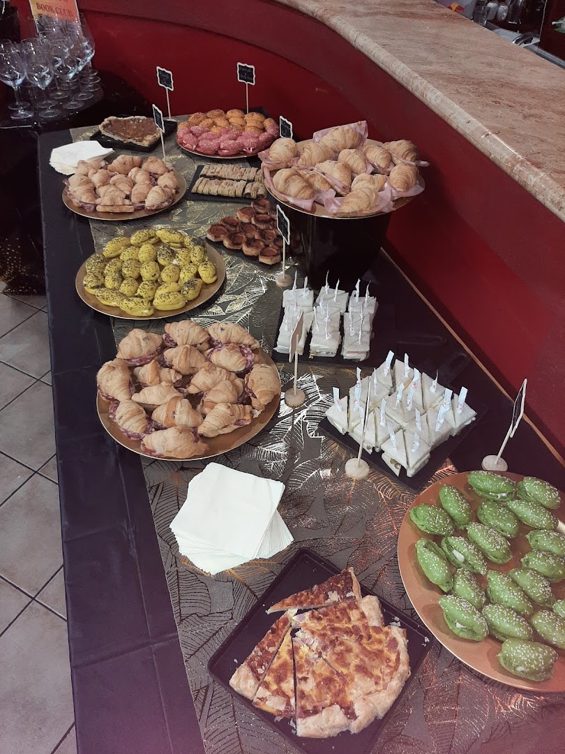 Mattia's Bar