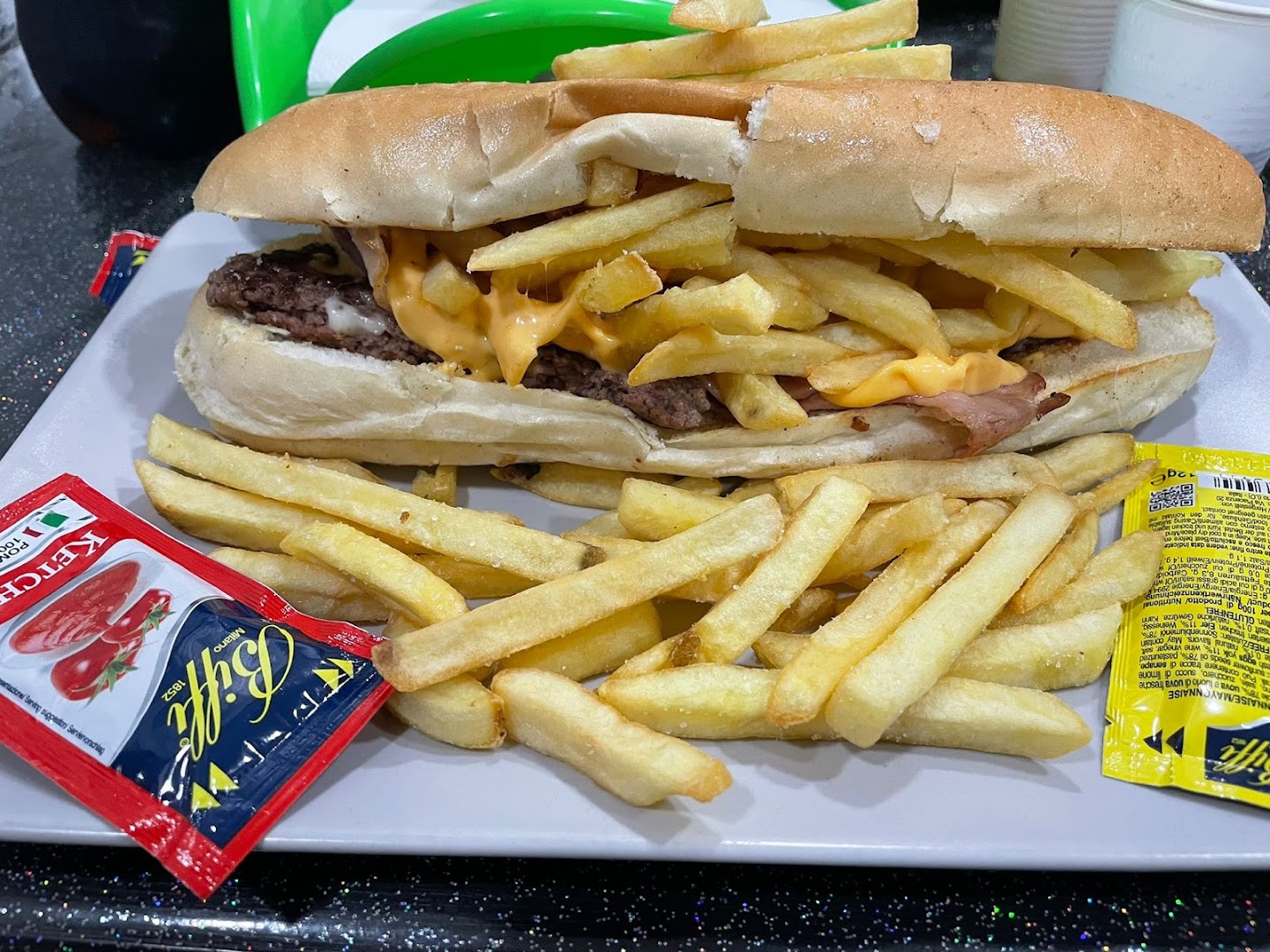Mavi Pub