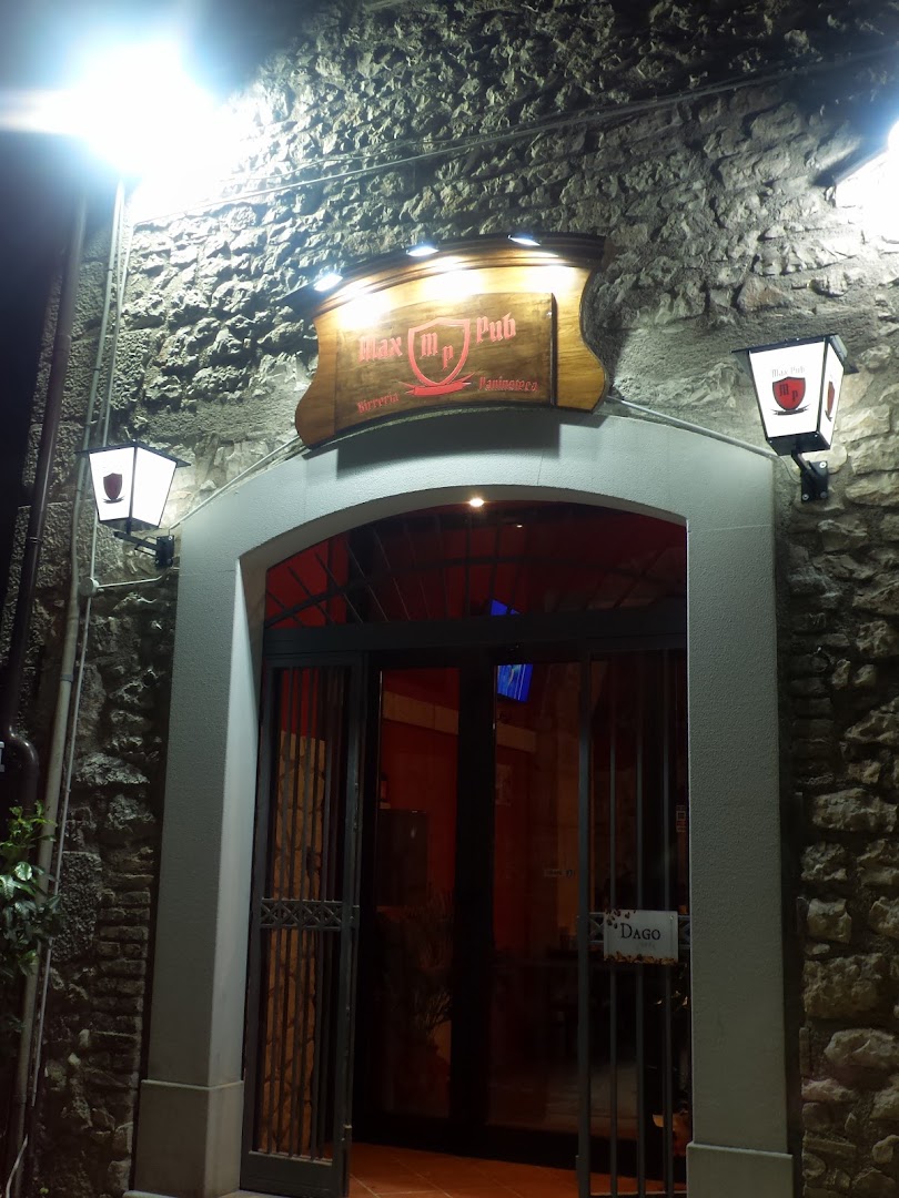 MAX PUB