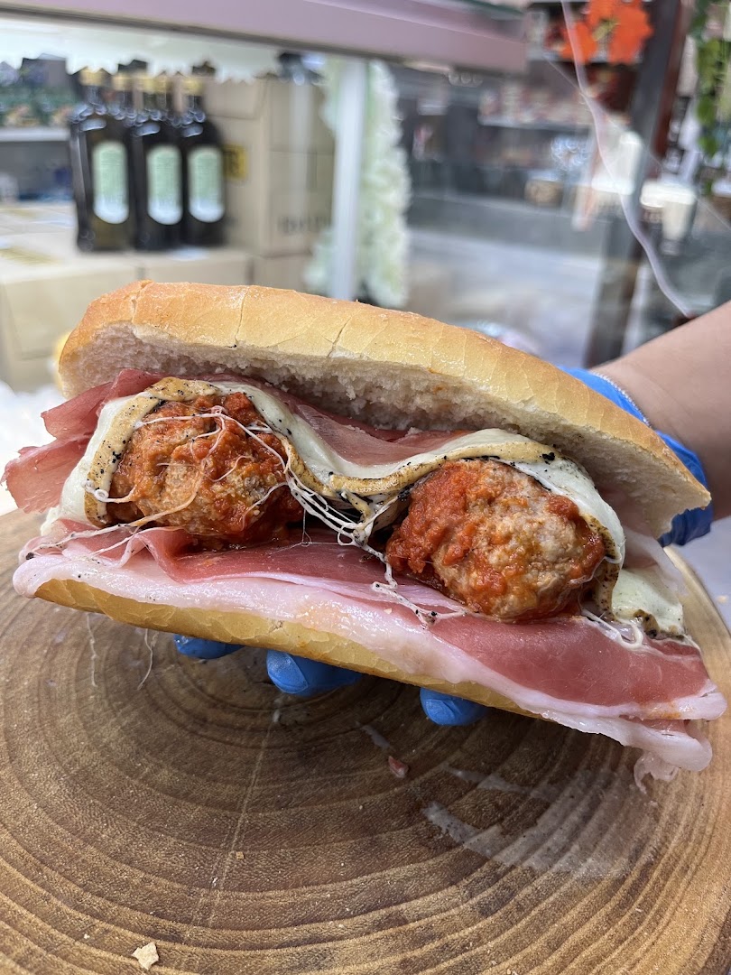 Maxi Pizzicagnolo