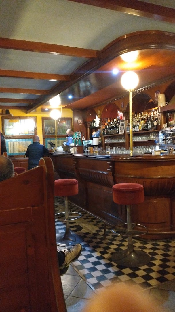 Maxim Pub