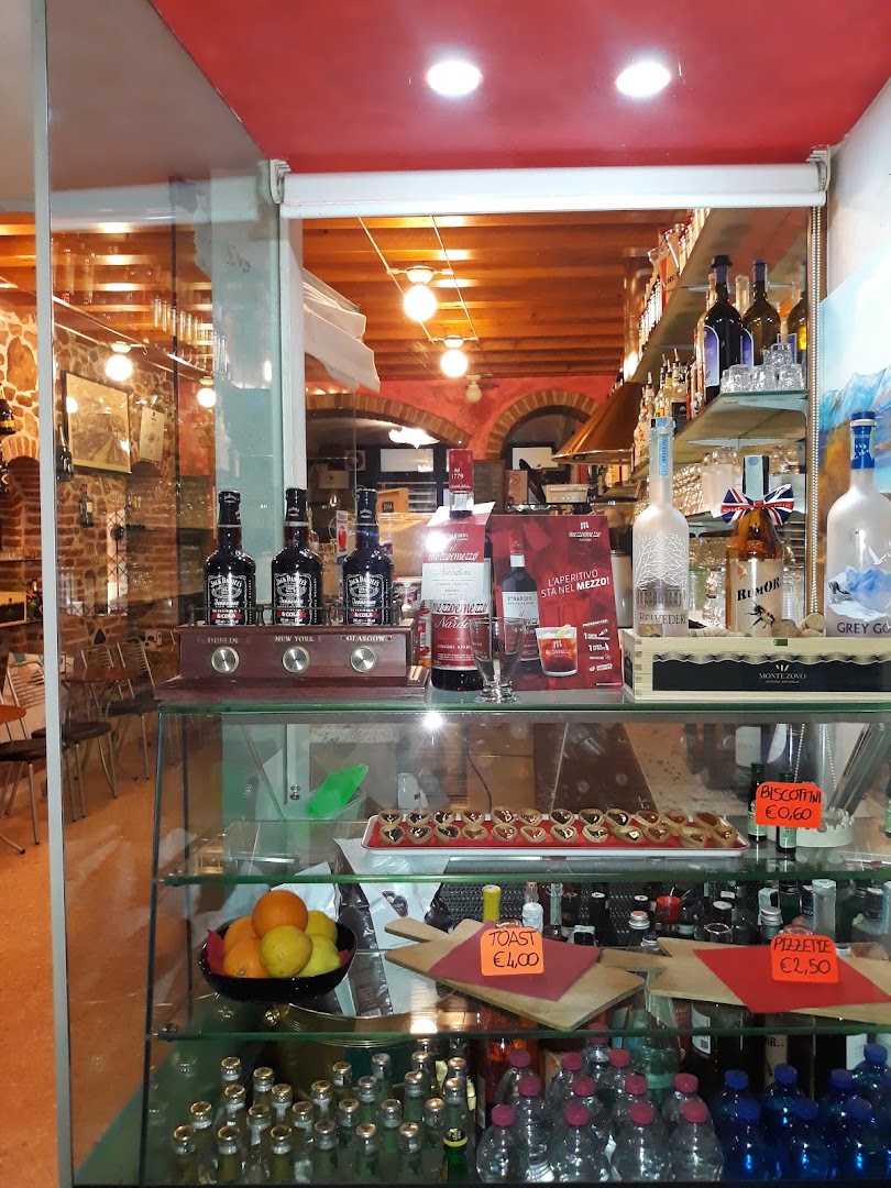 Mazzini 22 Food & Drink