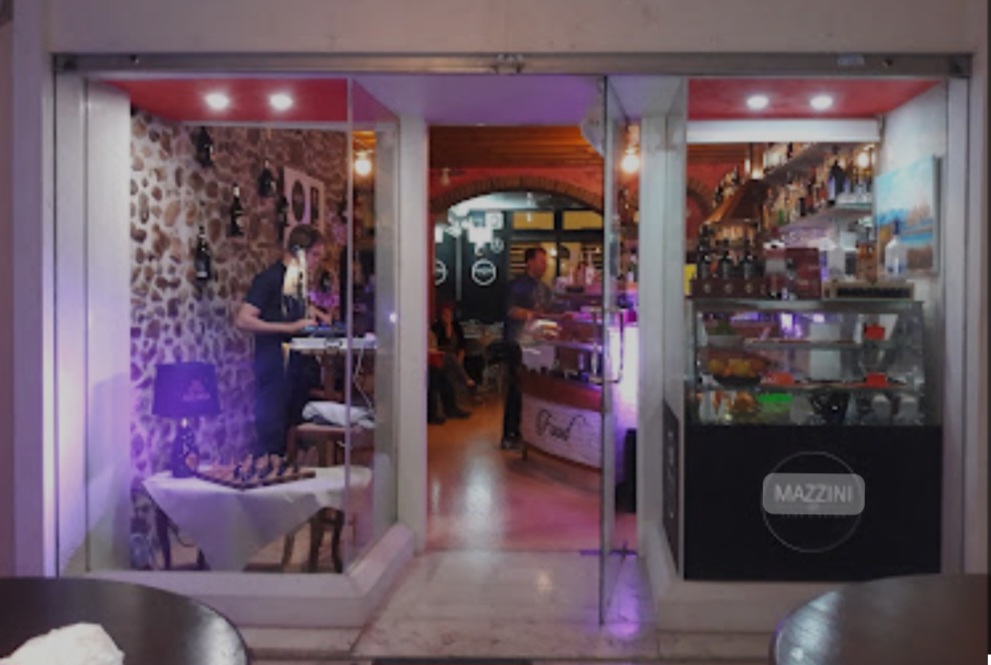 Mazzini 22 Food & Drink