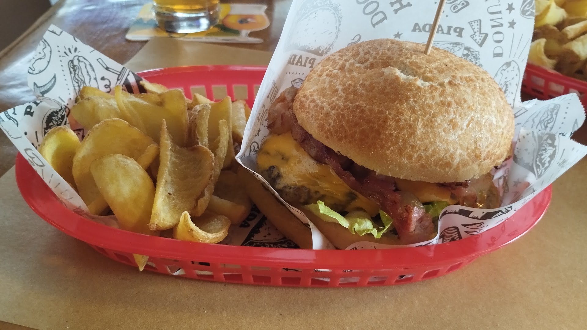 Mc Dini's - American Fast Food