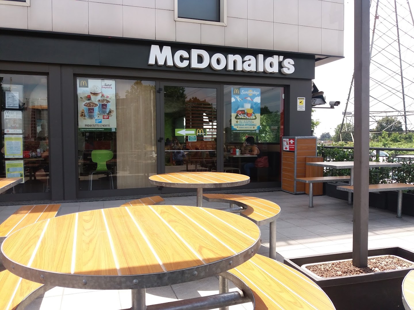 McDonald's Arcore Drive