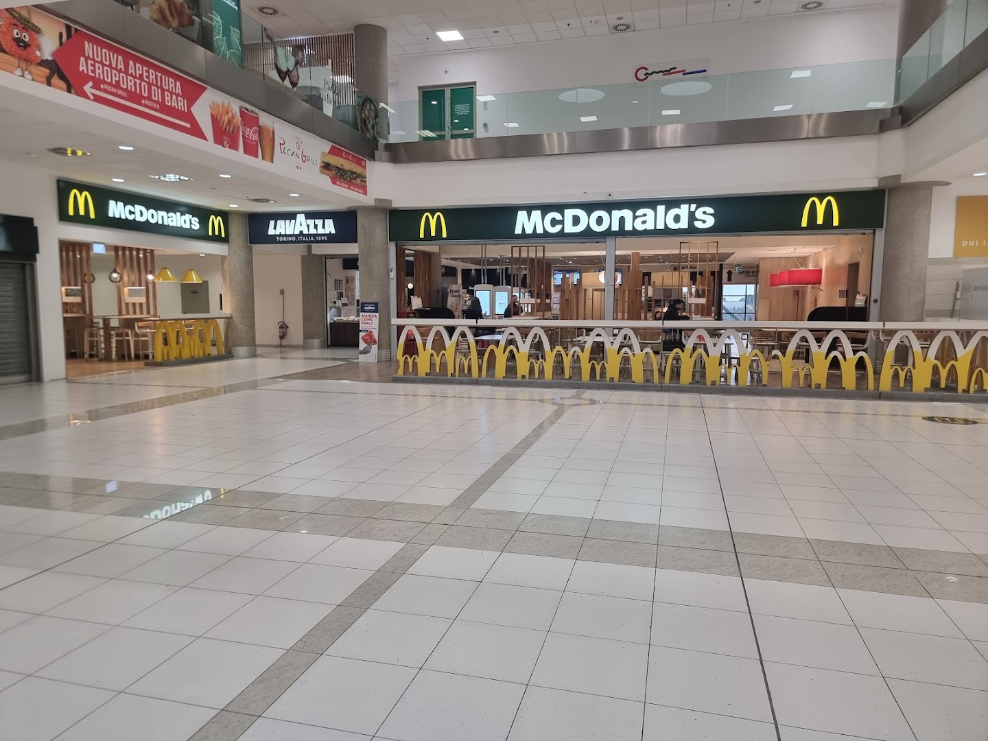 McDonald's Bari Aeroporto, Bari