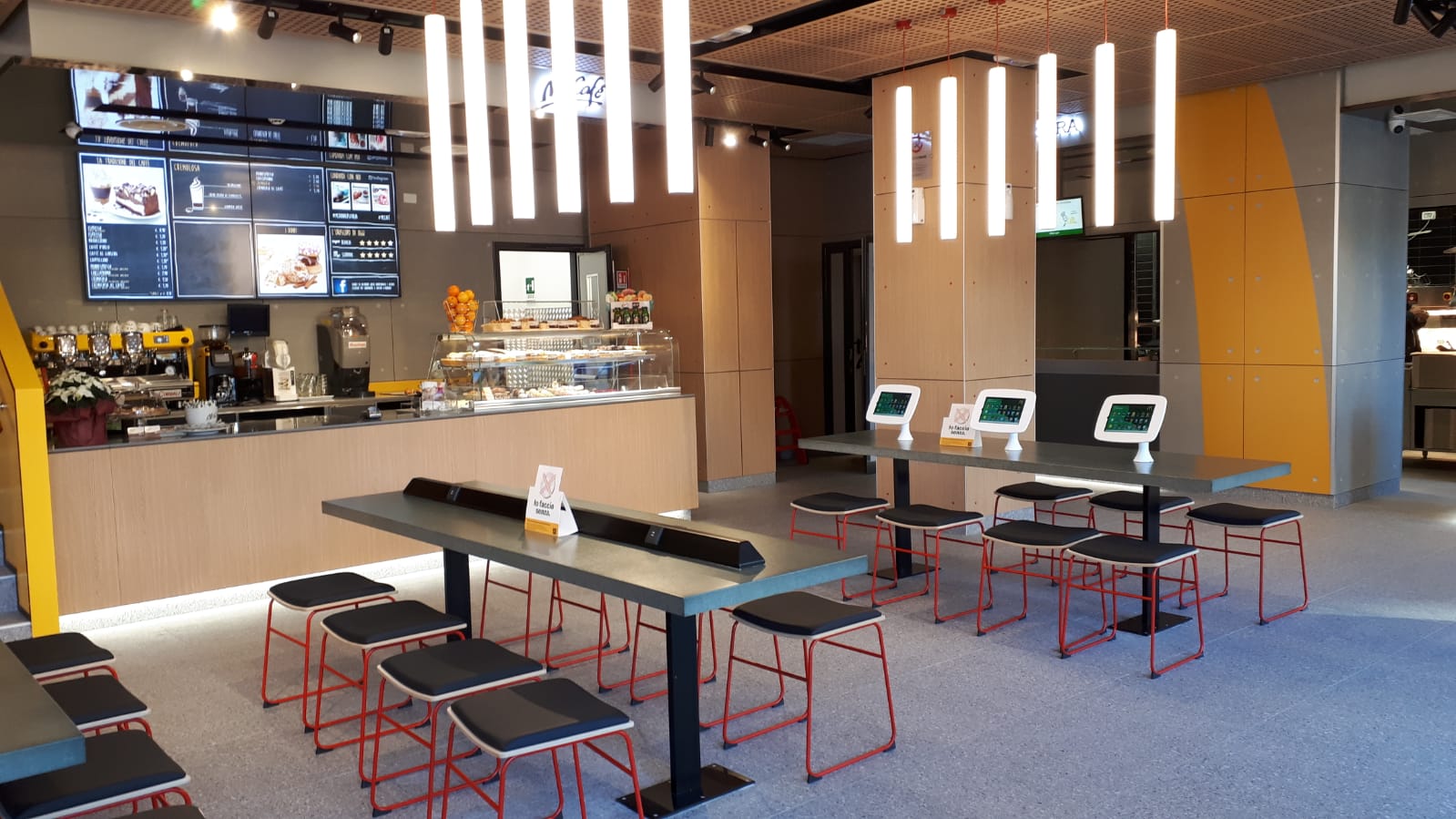 McDonald's Bari Corso Vittorio Emanuele, Bari