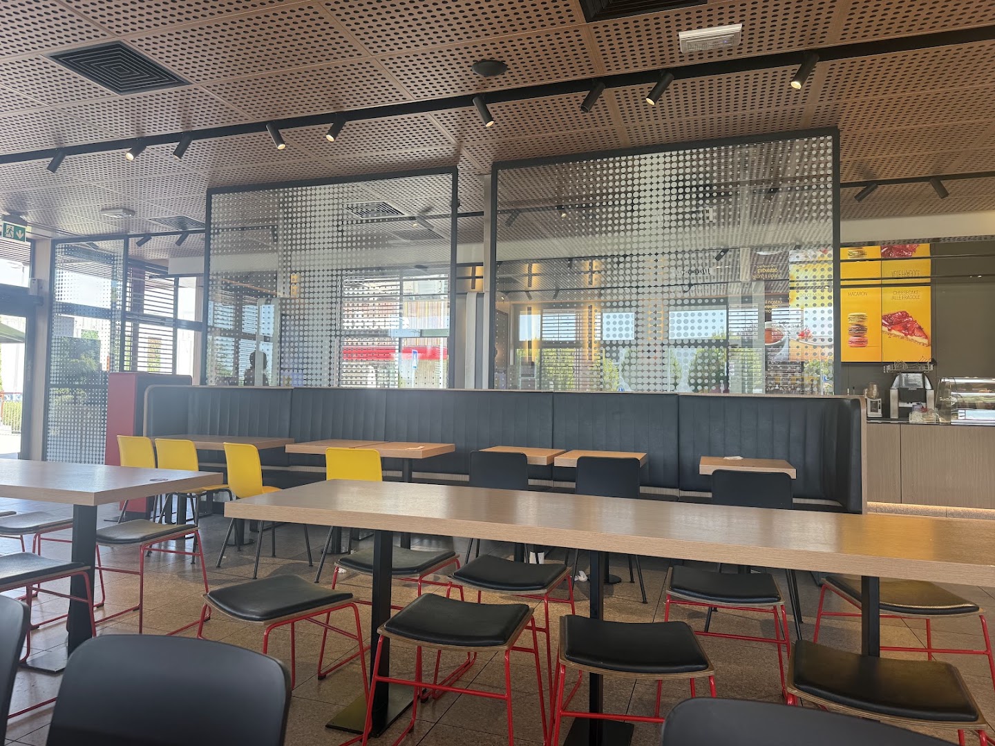 McDonald’s Casalecchio di Reno Via De Curtis
