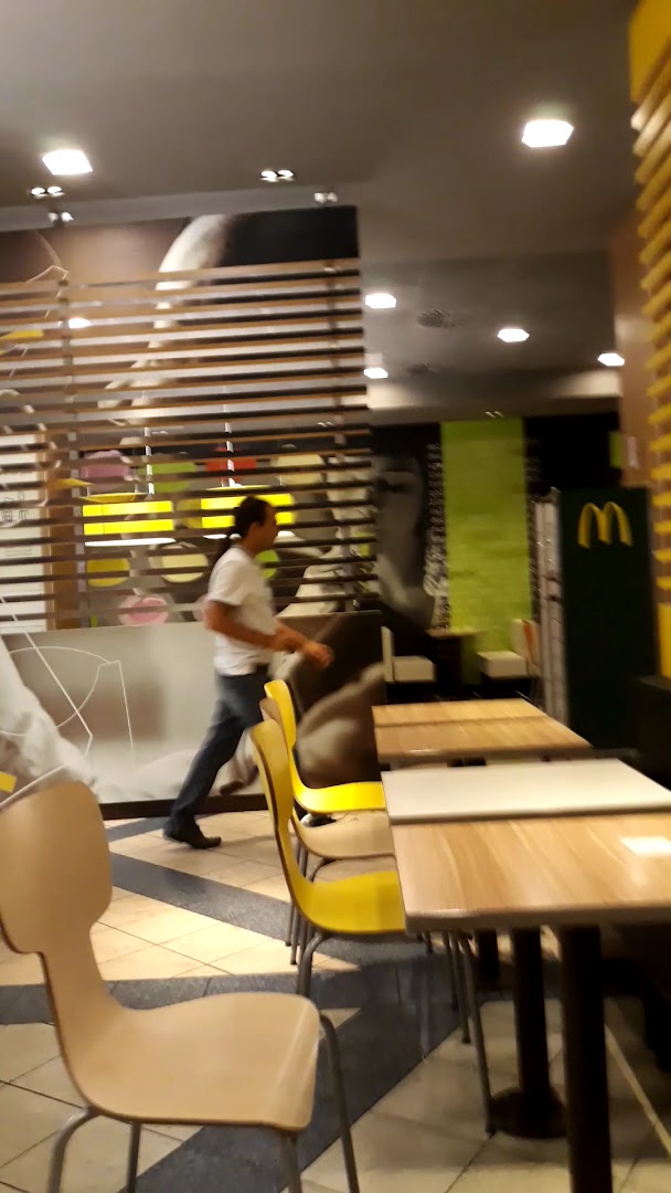 McDonald's Ferrara Via Modena, Ferrara