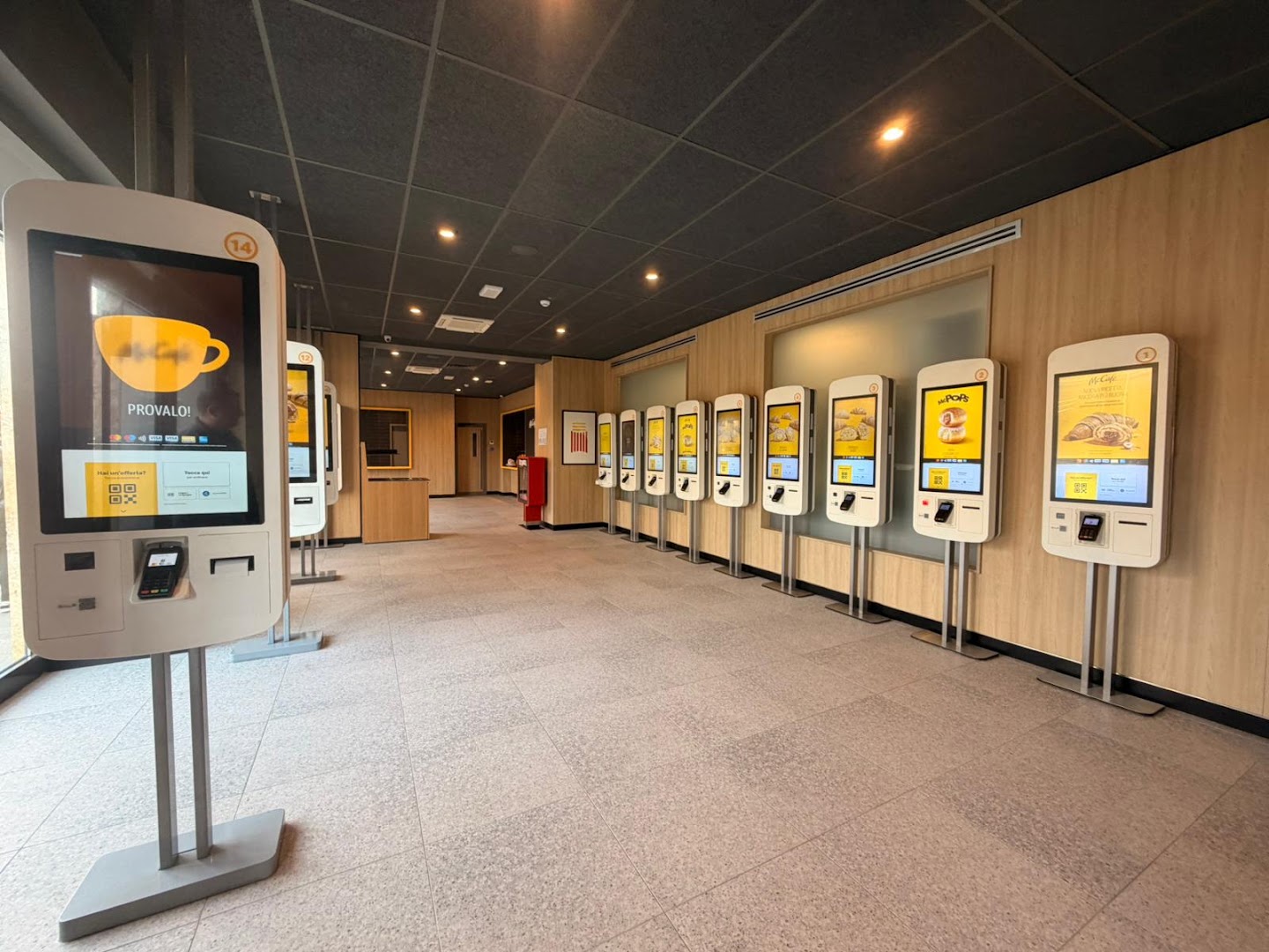 McDonald's Firenze Esterno Stazione, Firenze