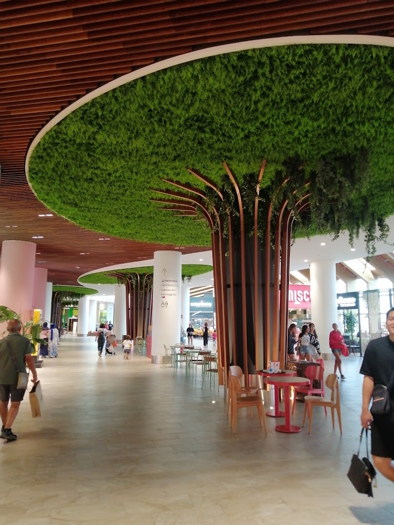 McDonald's Milano Merlata Bloom