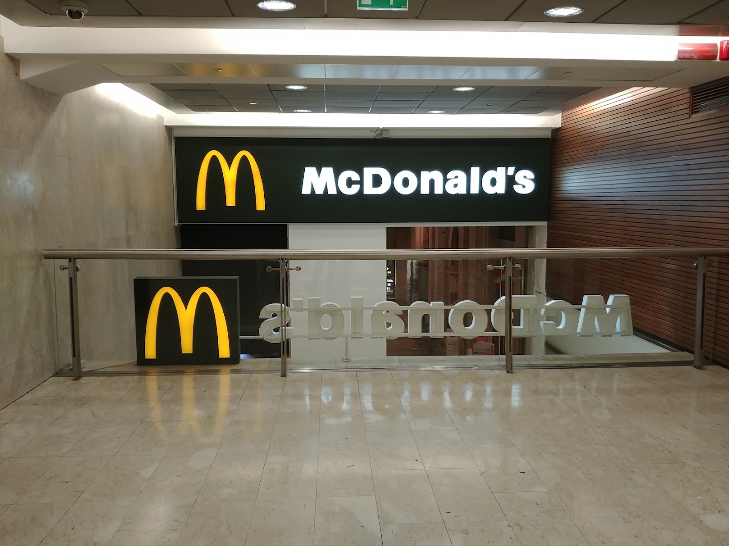 McDonald's - Milano Piazza Duca D'Aosta