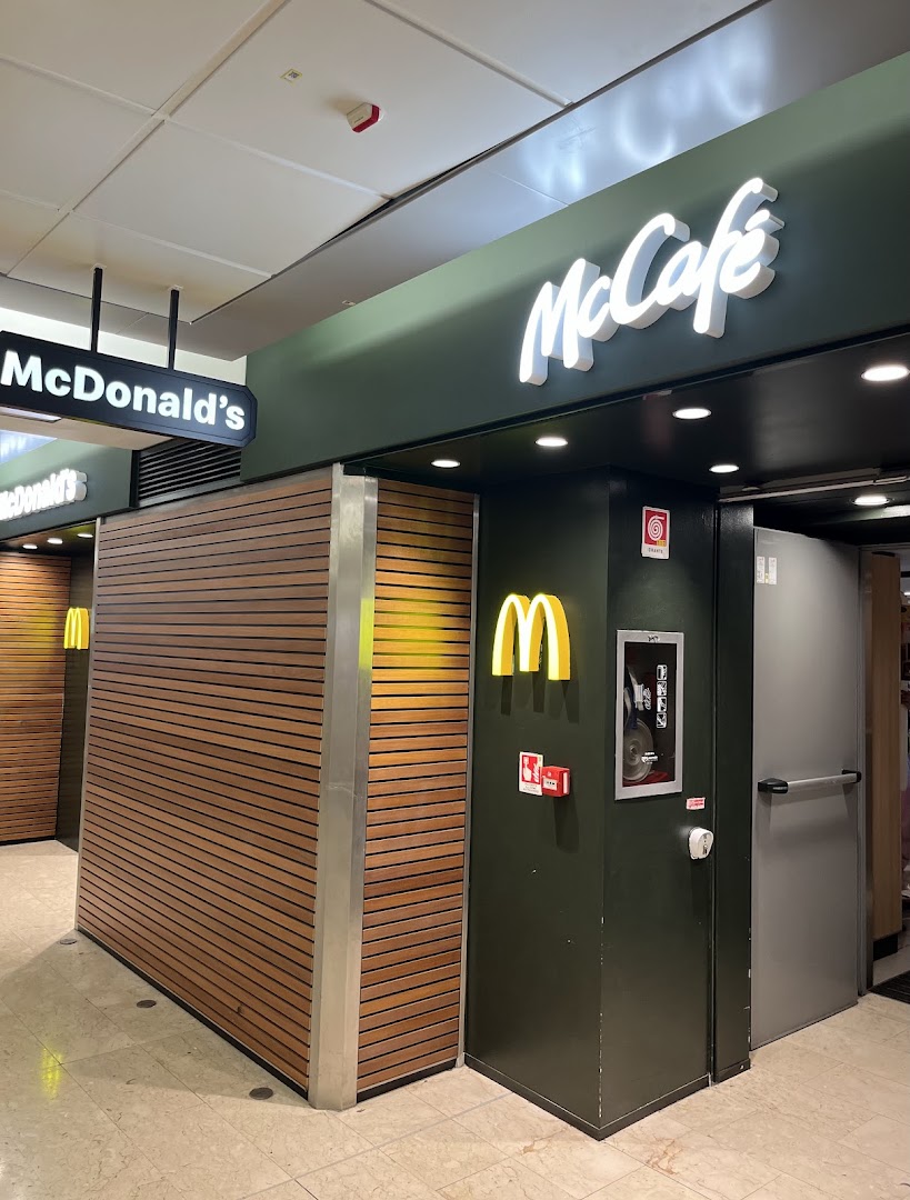 McDonald's Milano Stazione Centrale, Milano