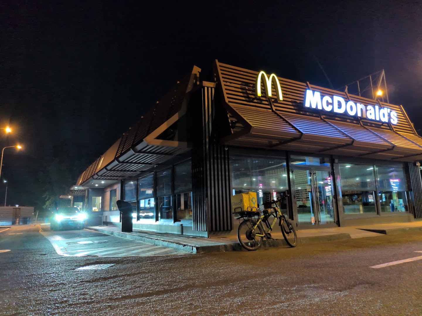 McDonald's Milano Viale De Gasperi