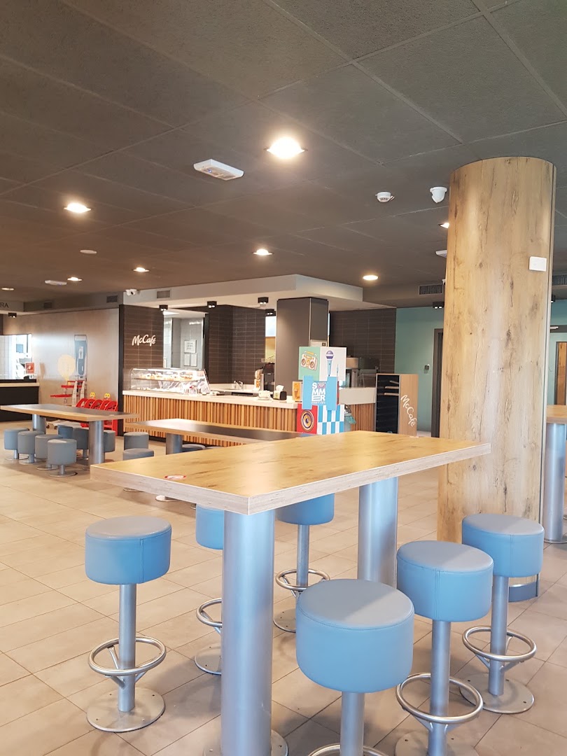 McDonald's Napoli Doganella