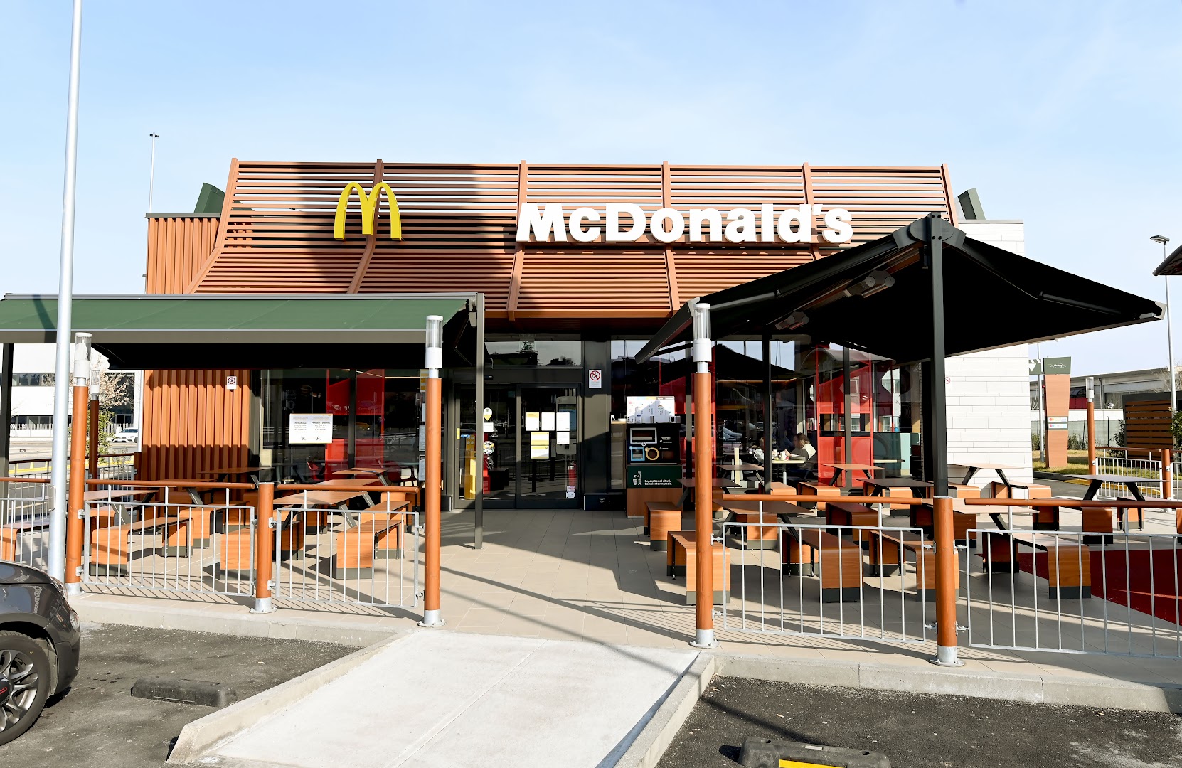 McDonald's Oleggio via Carmine