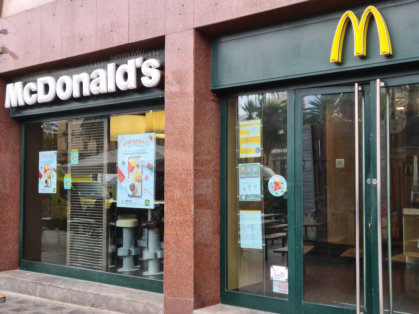 McDonald's Palermo E. Amari, Palermo