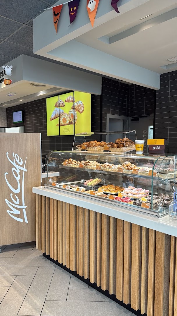 McDonald's Pavia, Pavia