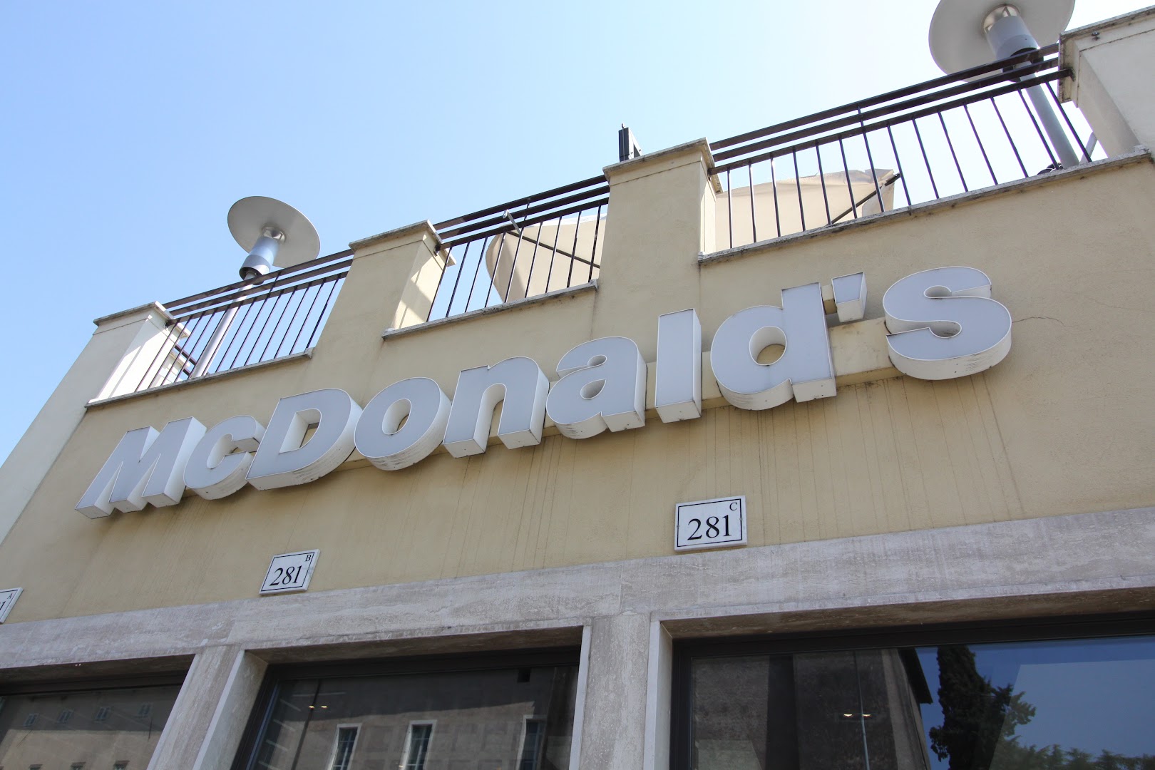 McDonald's Roma Basilica San Paolo