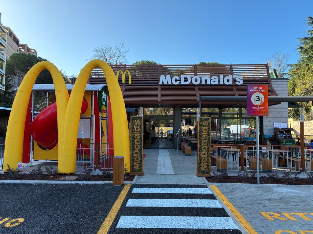 McDonald’s Roma Vigna Murata
