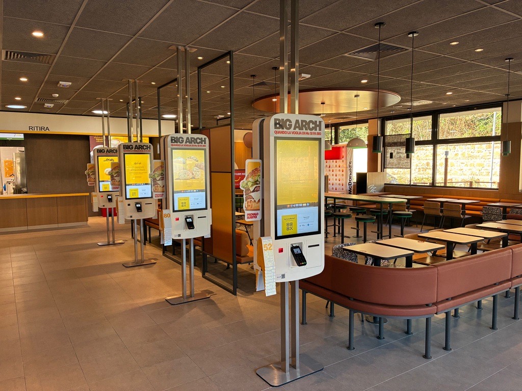 McDonald’s Roma Vigna Murata