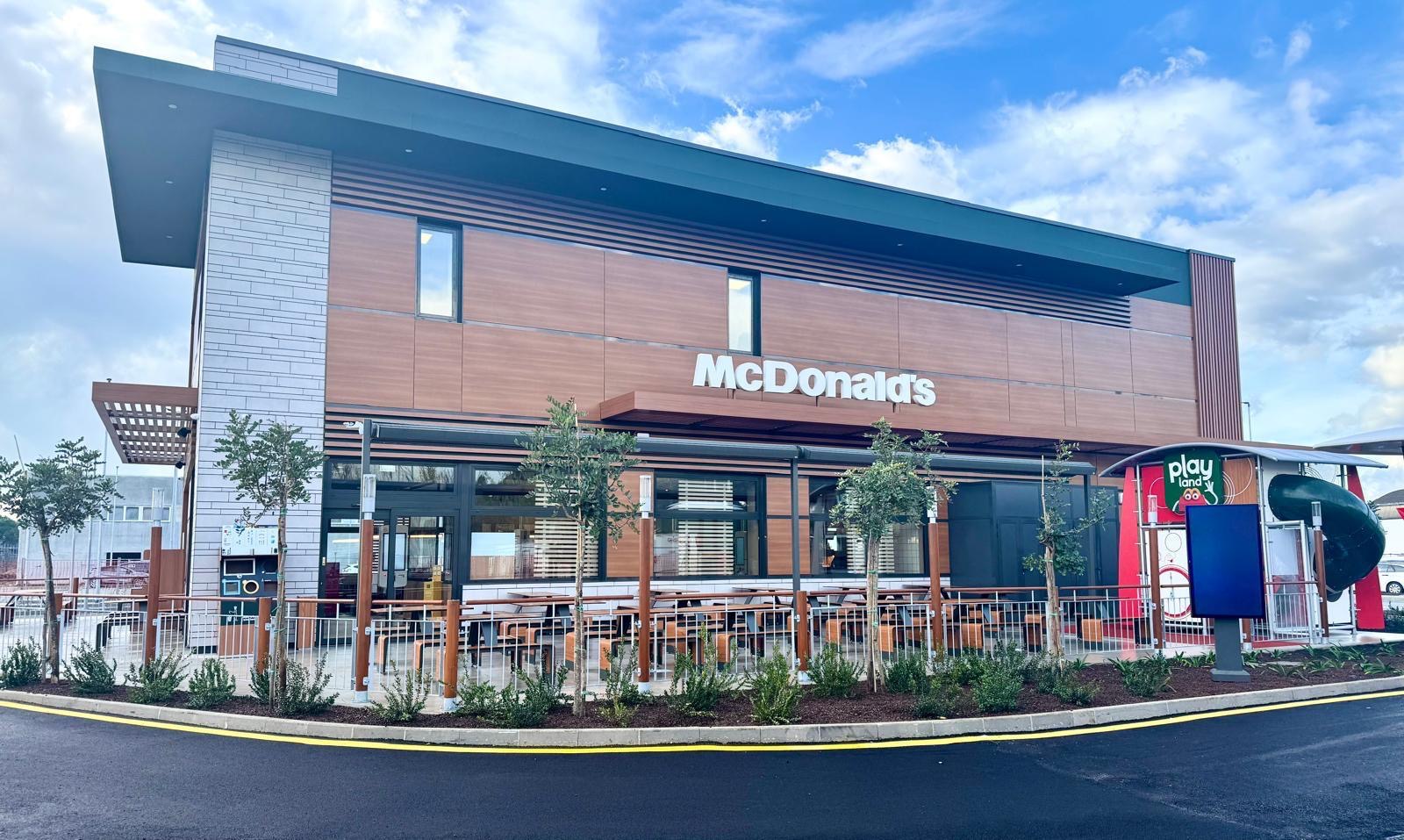 McDonald's Salerno Retail Park - Fuorni