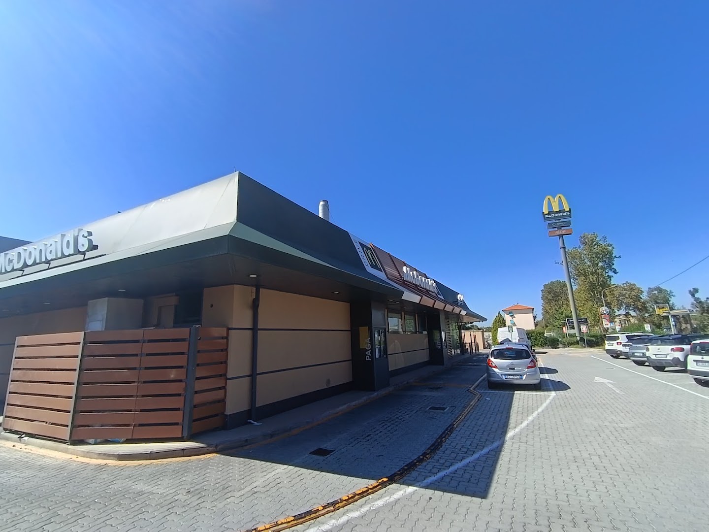 McDonald's San Giuliano Terme, San Giuliano Terme