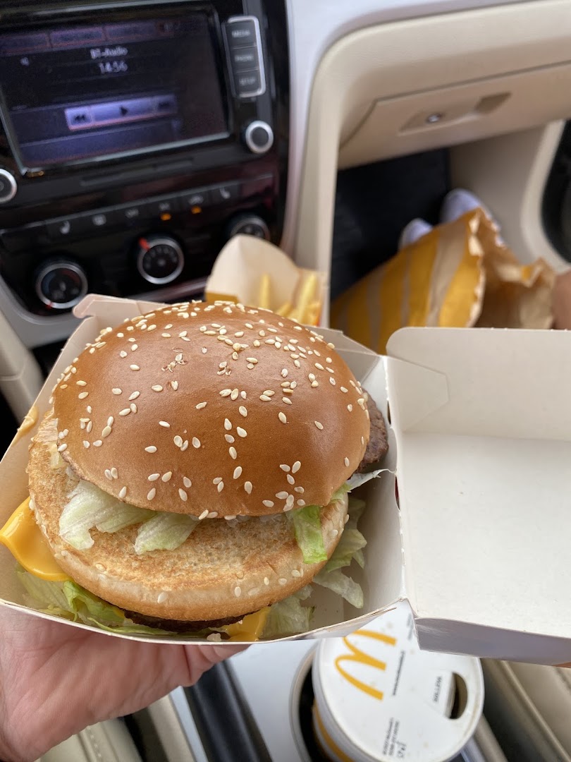 McDonald's Serravalle Scrivia Drive