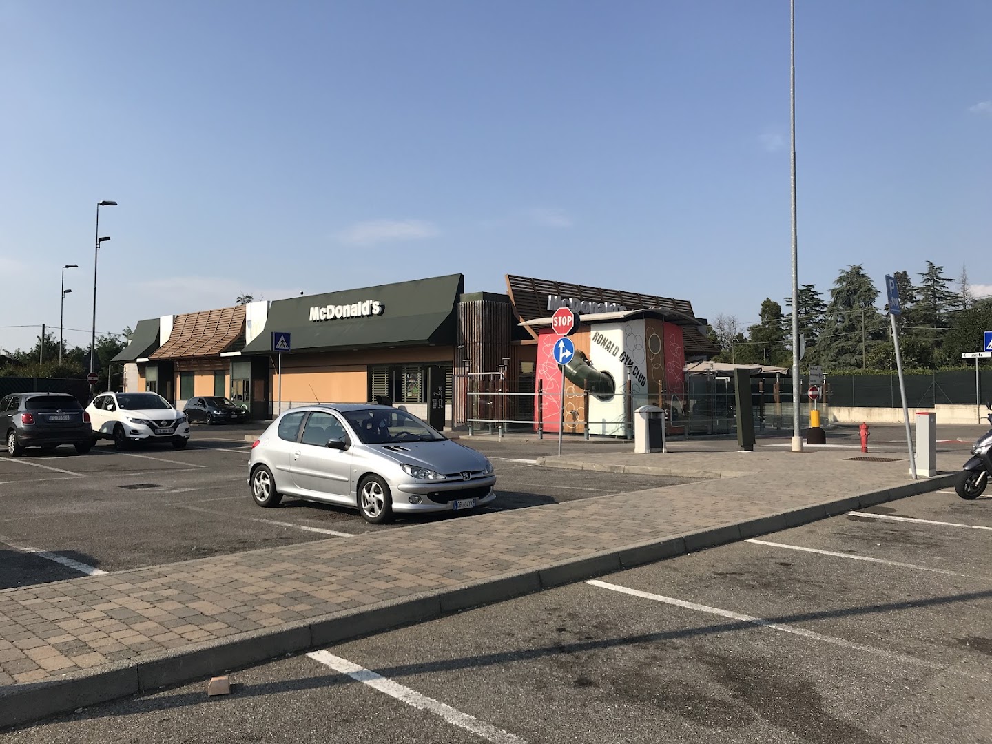 McDonald's Serravalle Scrivia Drive
