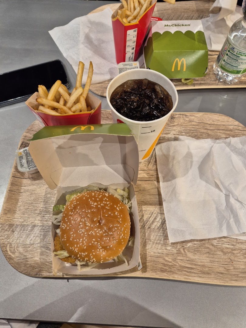 McDonald's Serravalle Scrivia Outlet Mall, Serravalle Scrivia