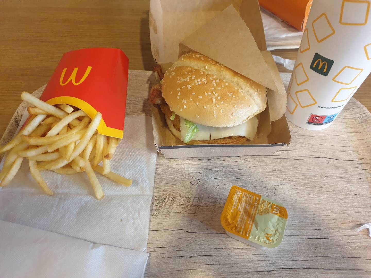 McDonald's Siracusa Melilli C.C. Belvedere Auchan