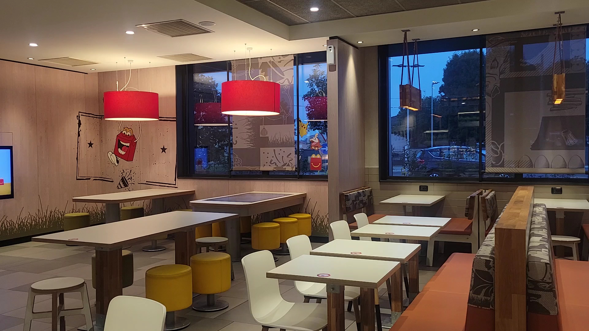 McDonald's Trecate, Trecate