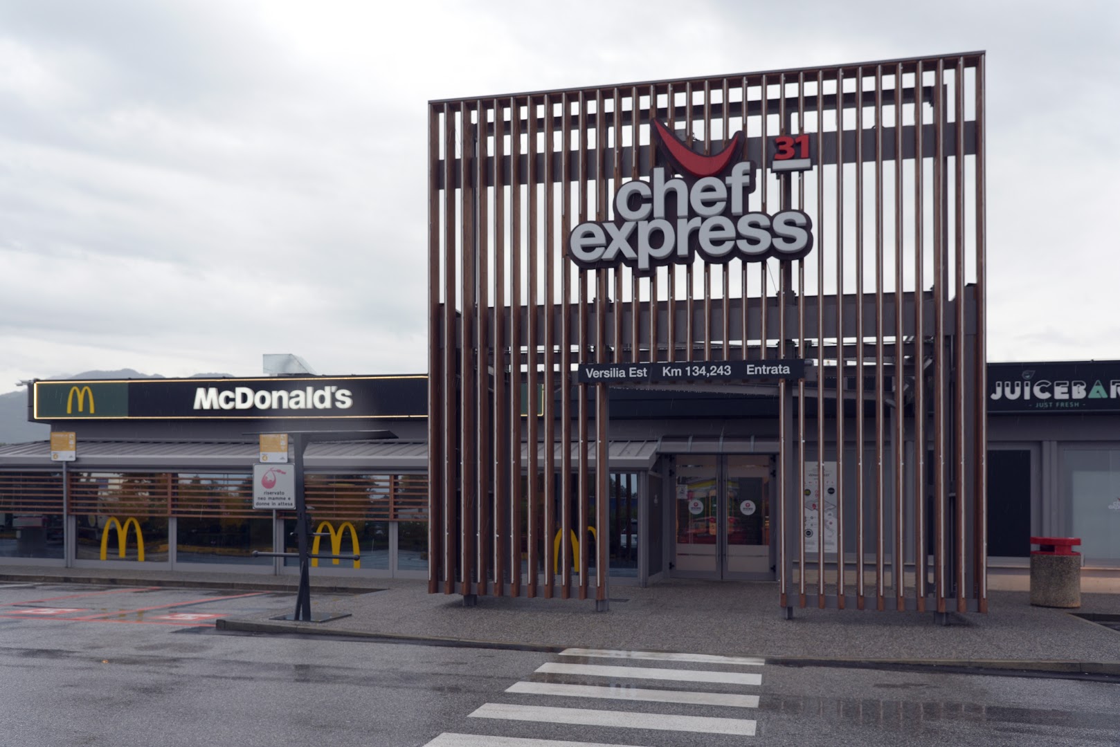 McDonald's Versilia Est