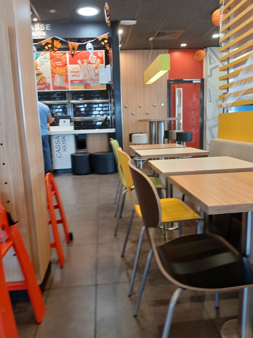 McDonald's Via Larga, Bologna