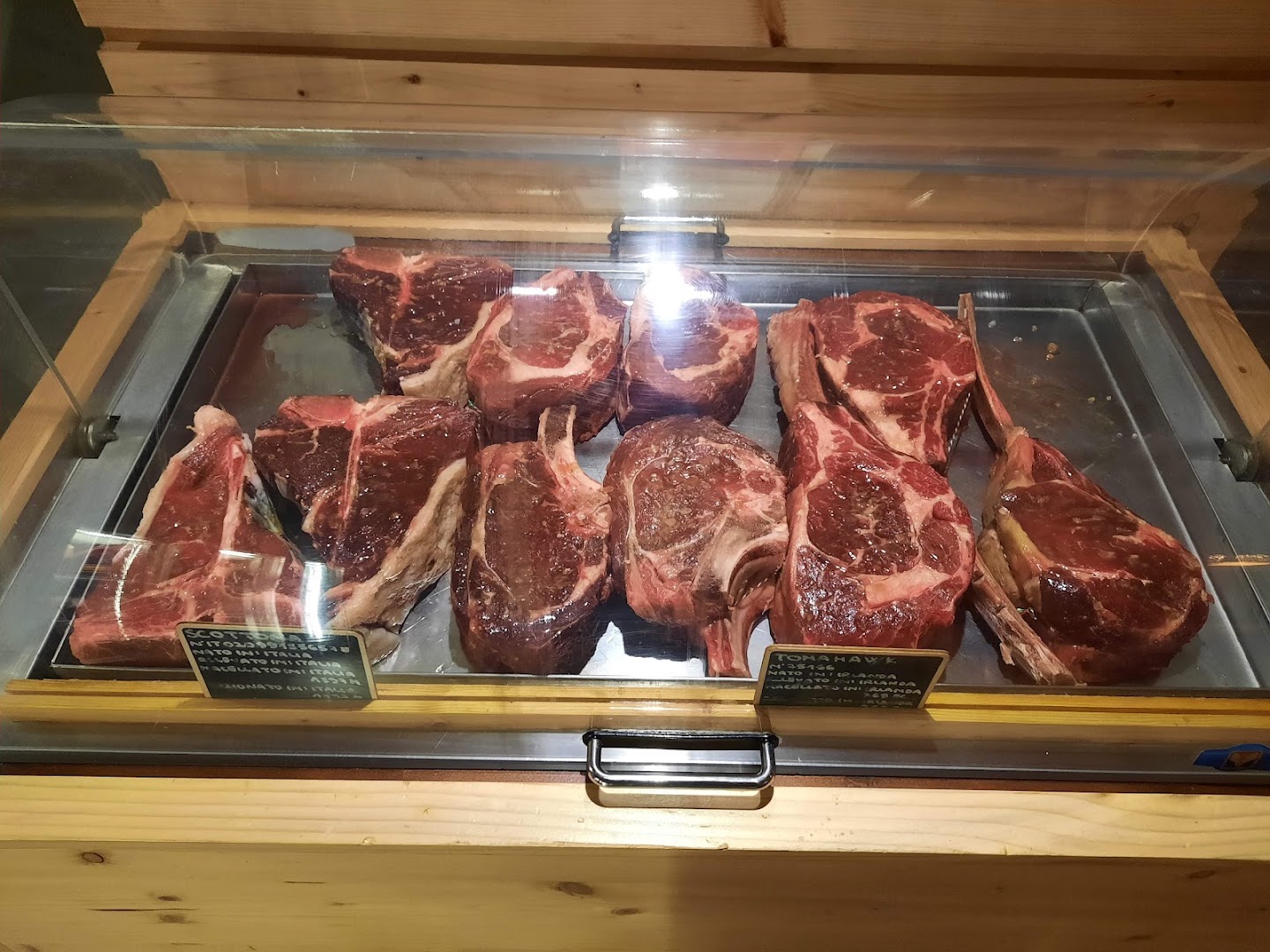 McManni Steak House