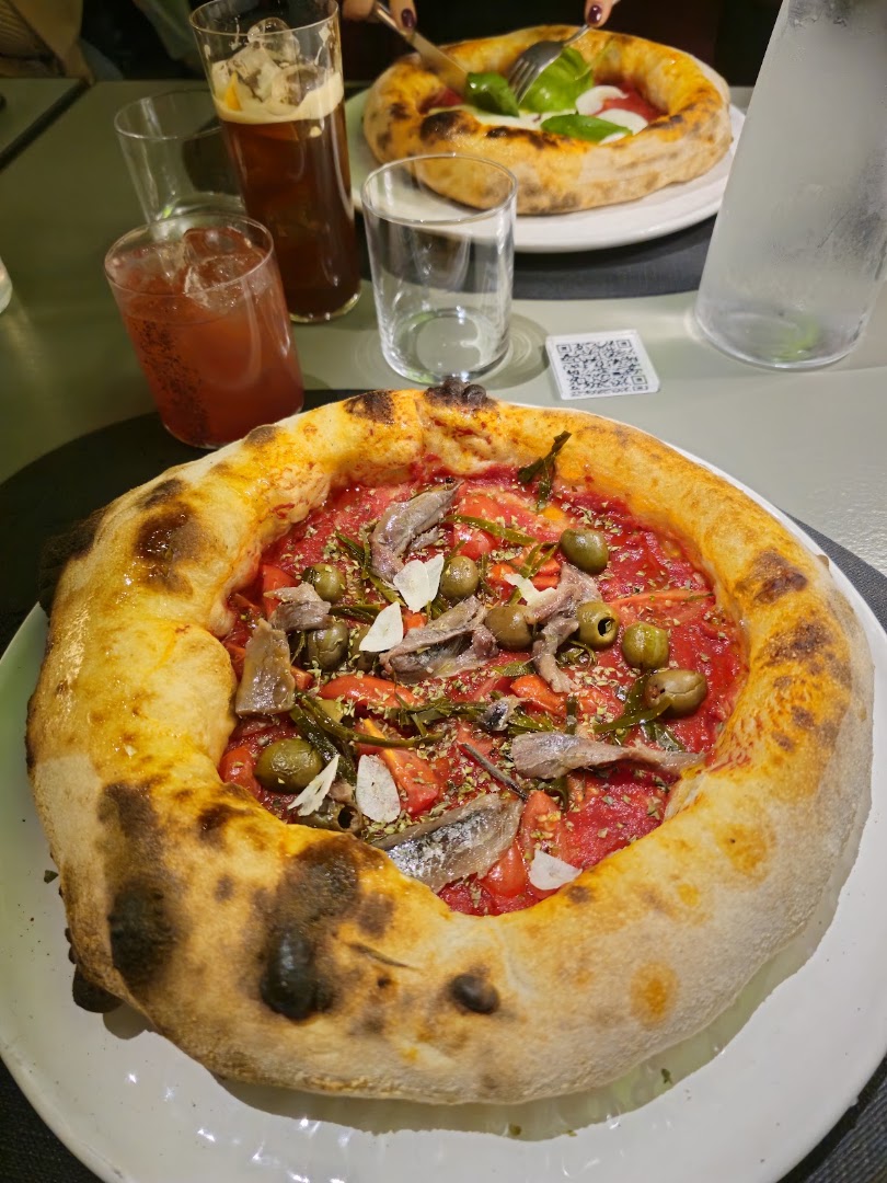 Me Pizzeria&CocktailRoom