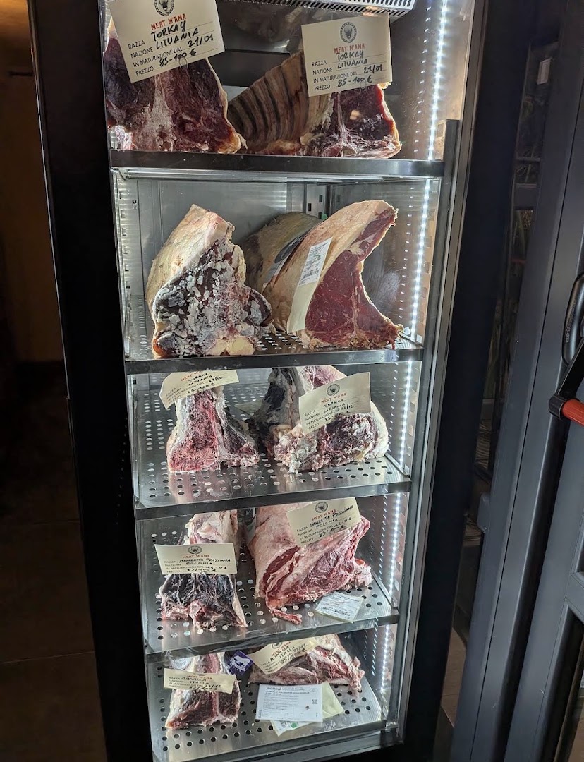 MEAT M'AMA