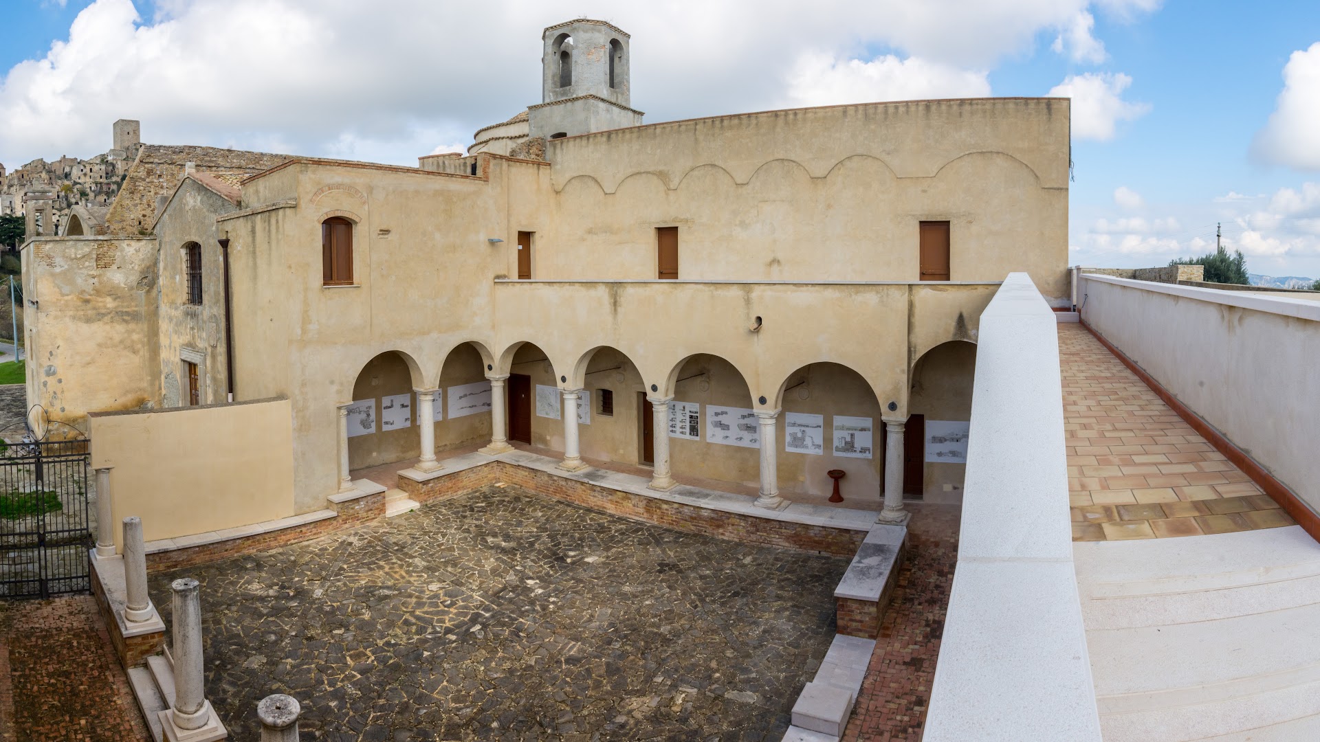 MEC | Museo Emozionale di Craco, presso il Convento di San Pietro, Craco