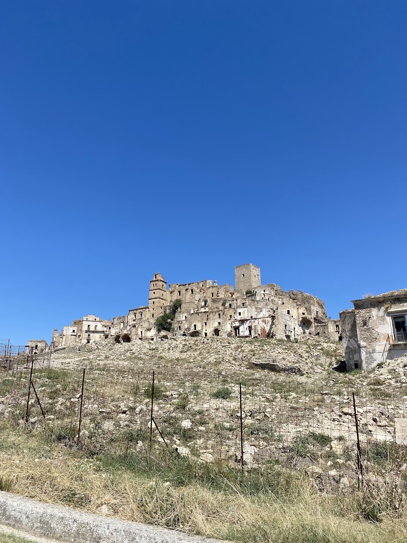 MEC | Museo Emozionale di Craco, presso il Convento di San Pietro