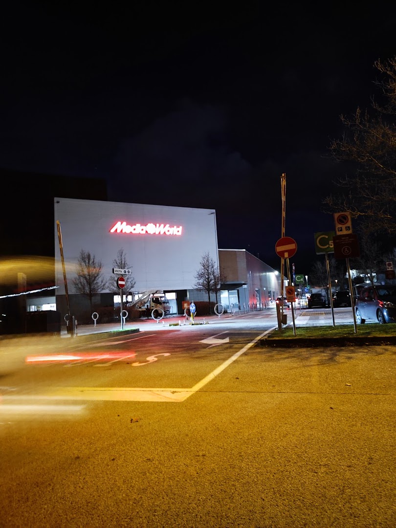 MediaWorld Agliana, Agliana