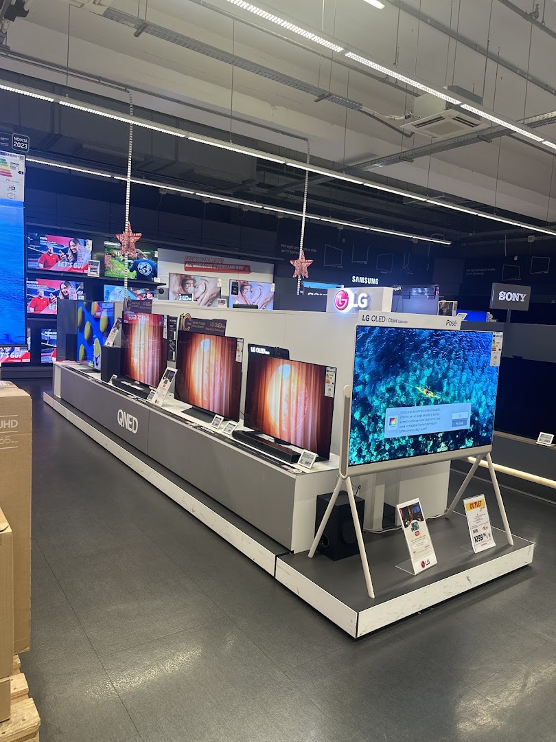 MediaWorld Milano Viale Troya