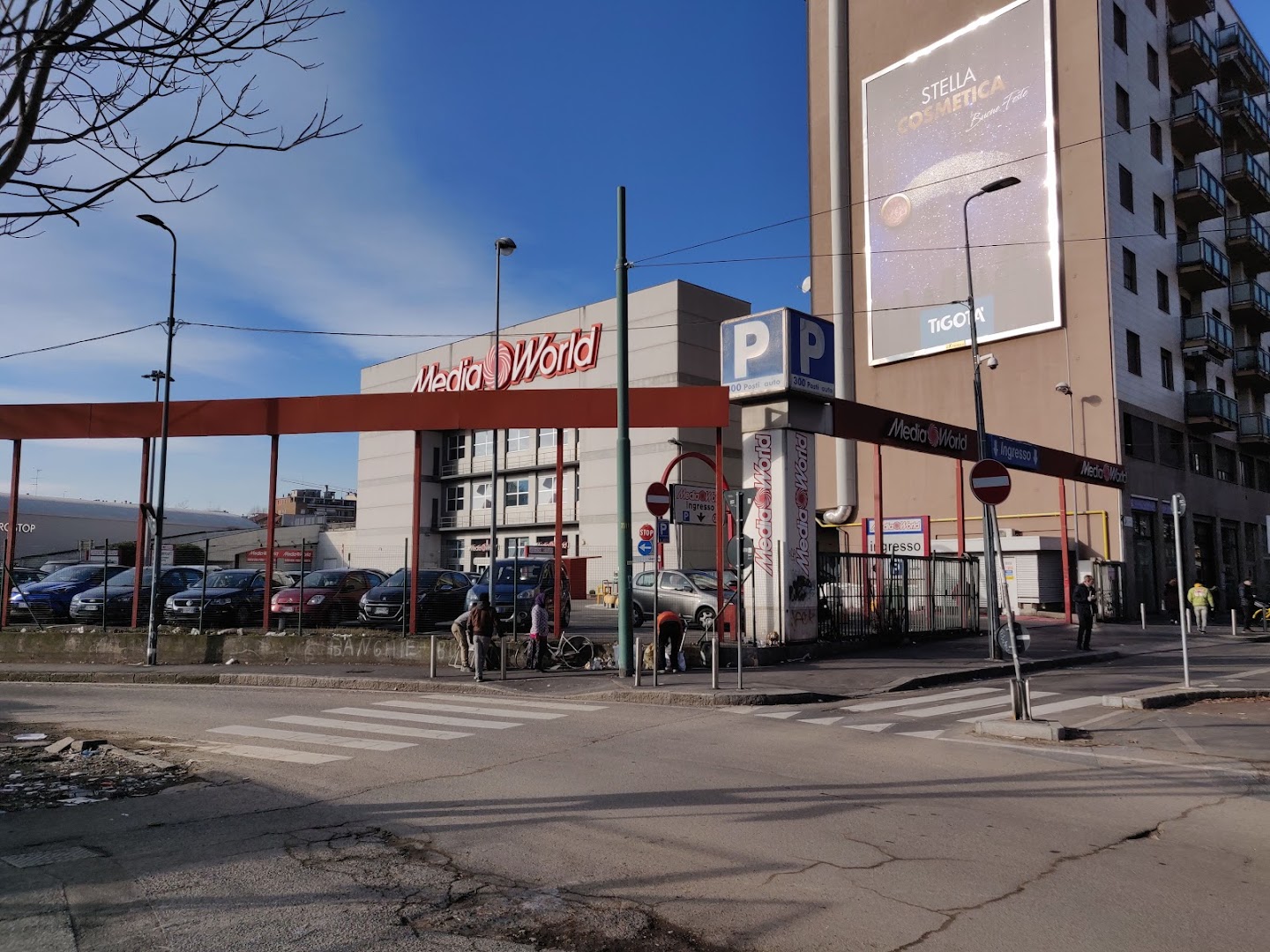 MediaWorld Milano Viale Troya