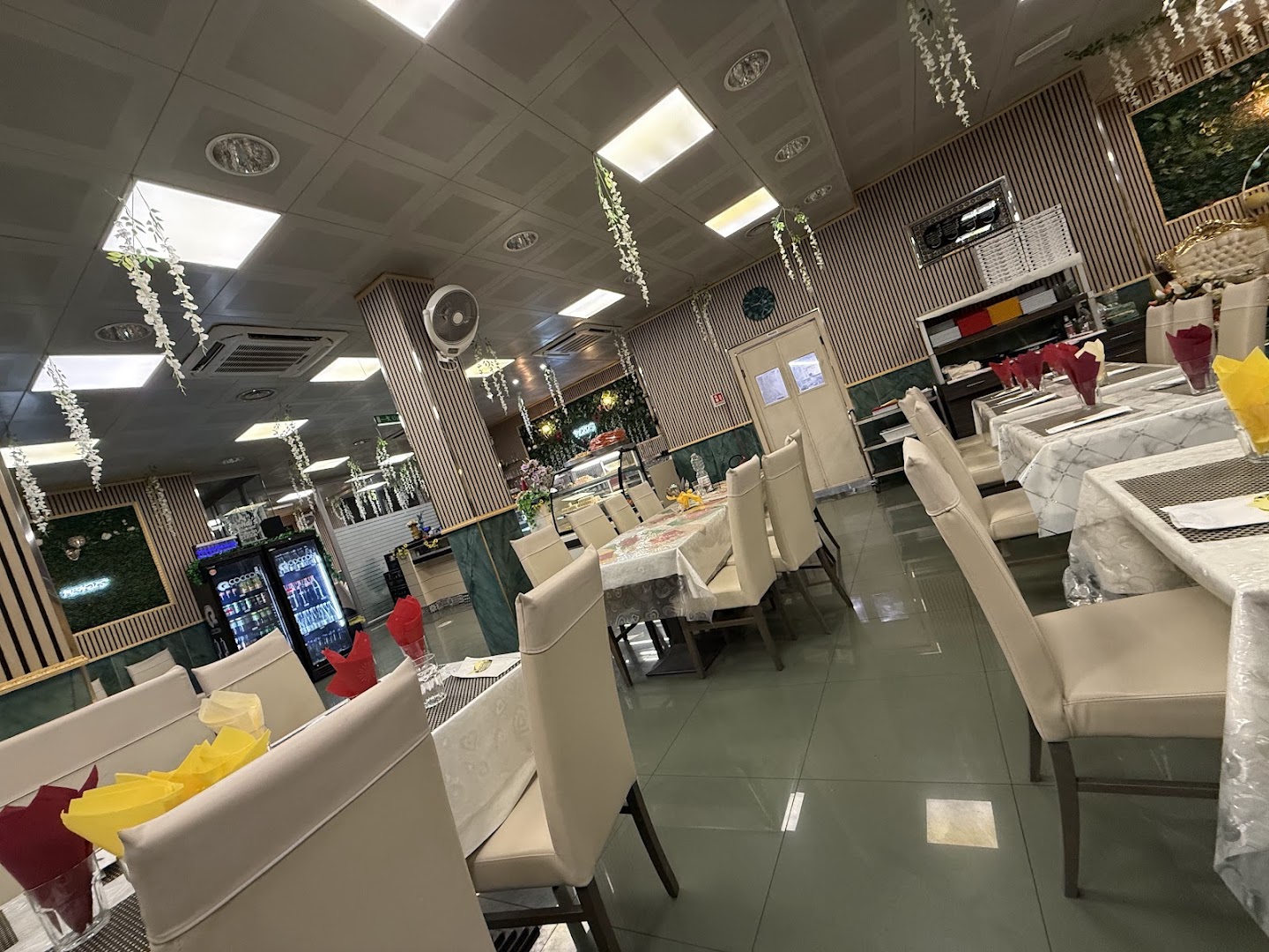 Mehdi's Resturant Grill & Pizza, Suzzara