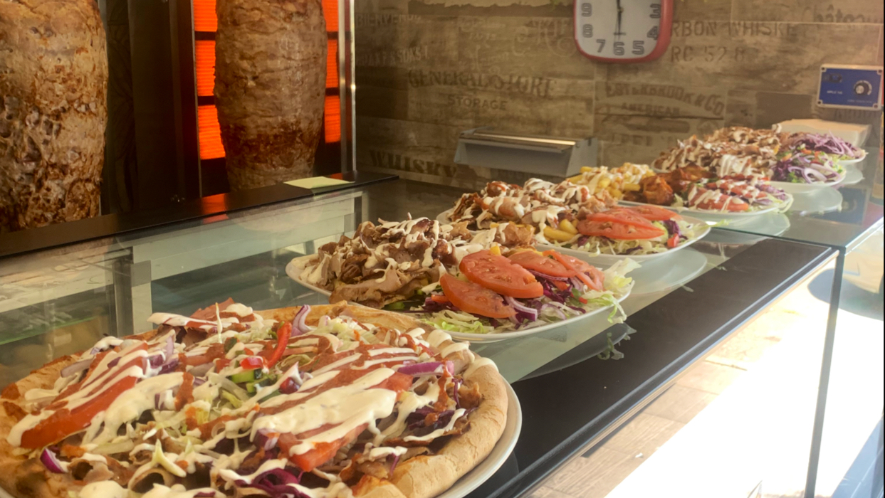 MEMO’S pizza kebap