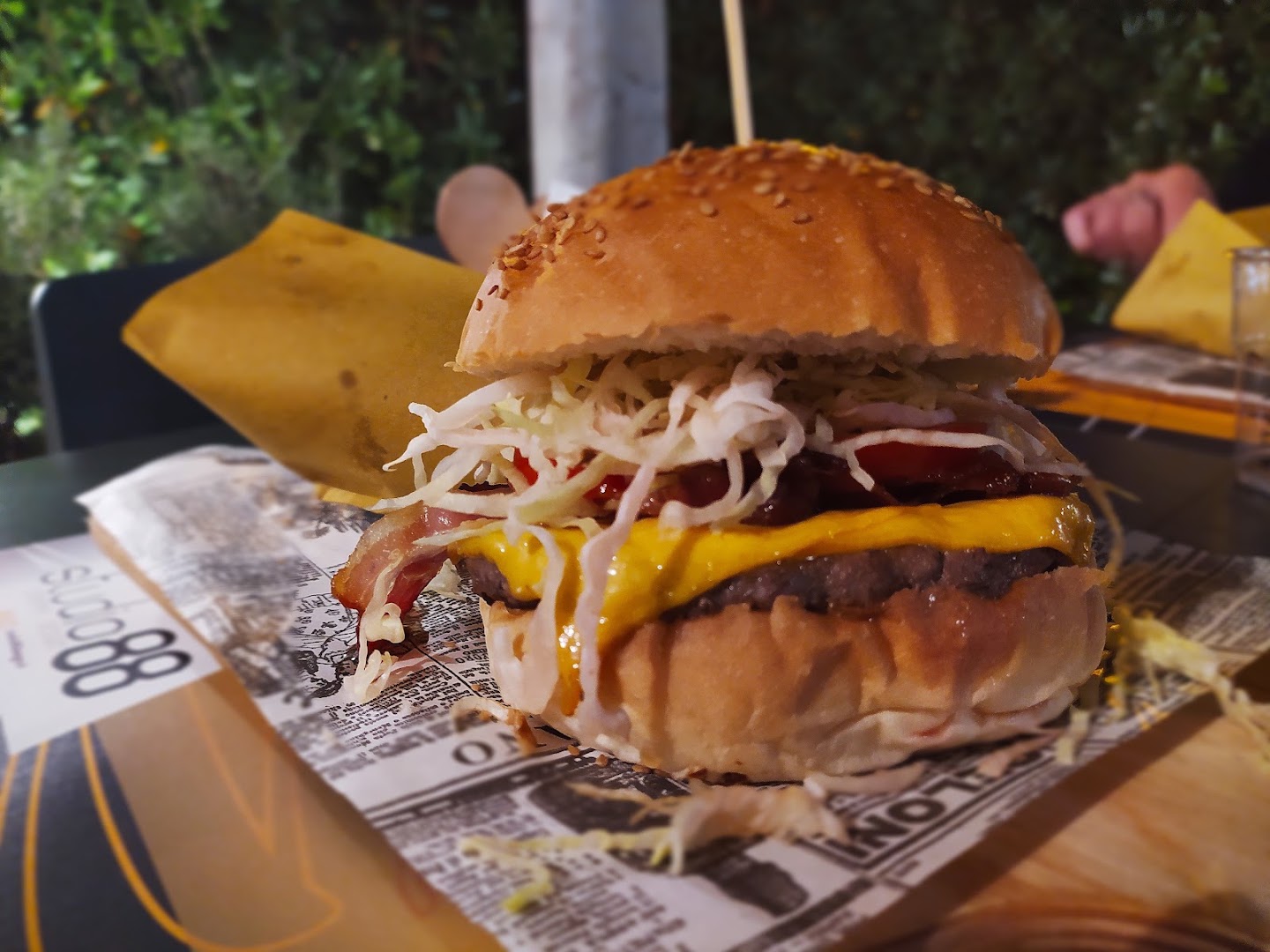 MeNeFod Pizza Burger