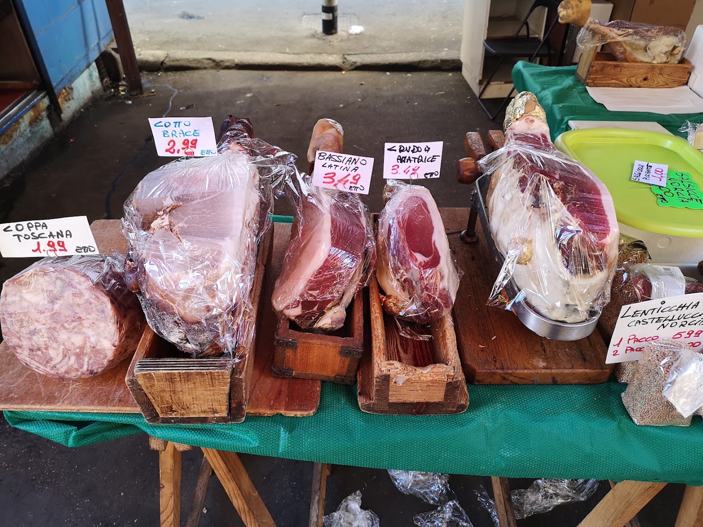 Mercato dell'Alberone ponte Lungo