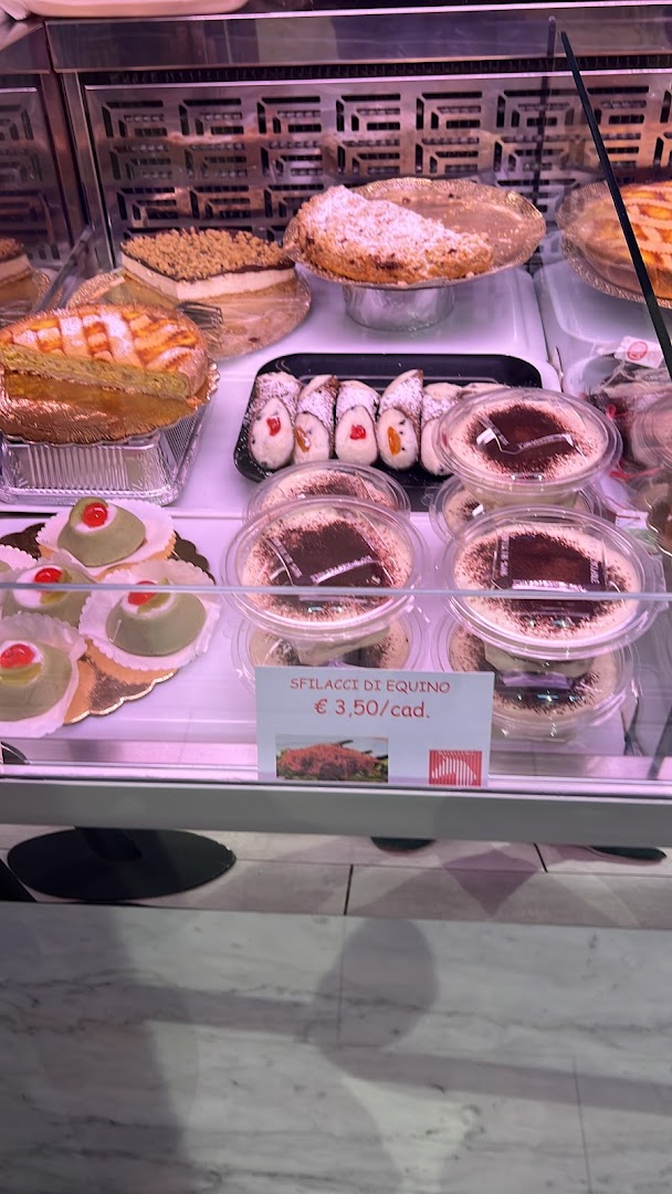 Mercato Lorenteggio, Milano