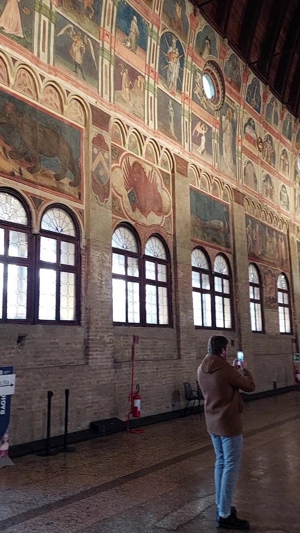 Mercato Sotto il Salone