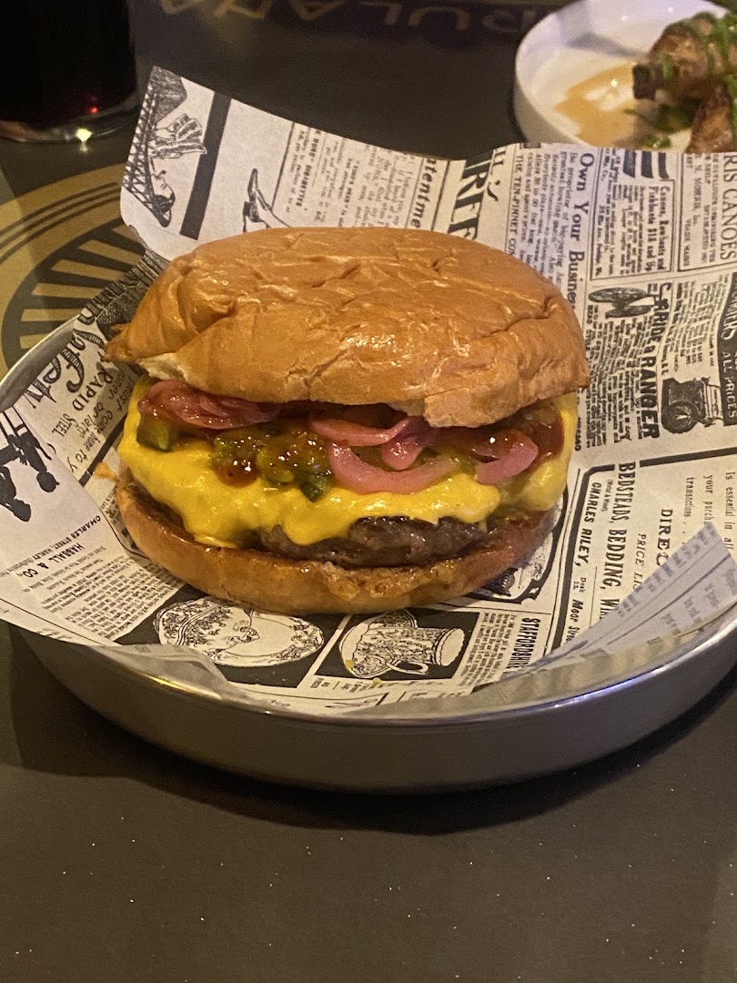 Merulana Pub & Bistrot